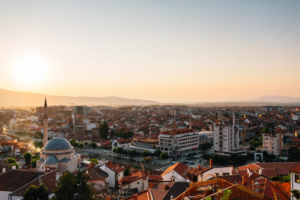 ألبانيا وكوسوفو (تيرانا ، فلورا ، بريزرين ، بريشتينا ، شكودرا)