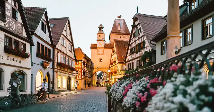 اوروبا الرائعة - برنامج سياحي من مدارات للسفر والسياحة