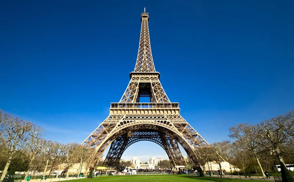 من مدريد الى باريس وديزنى لاند