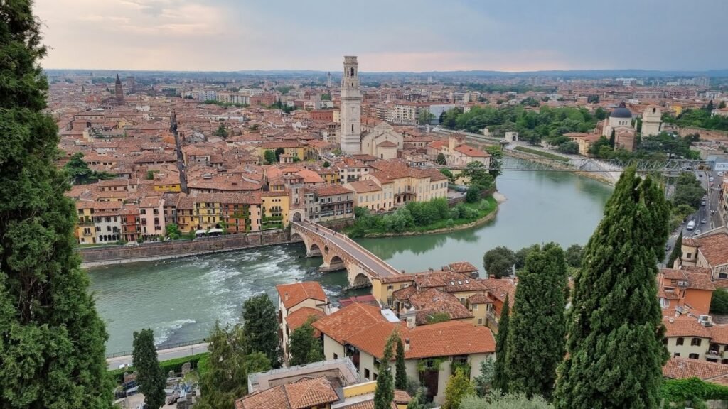 جزيرة كابري والشمال الإيطالي