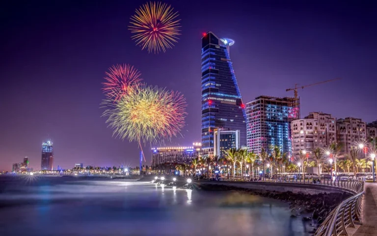 السفر في العيد للشباب