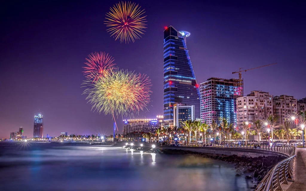 السفر في العيد للشباب