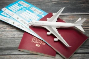 أخطاء شائعة عند حجز تذاكر الطيران تكلفك أموالًا إضافية