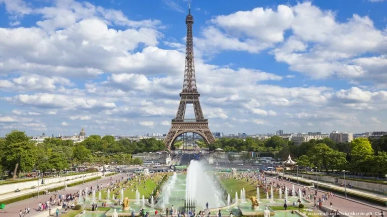 السياحة في باريس