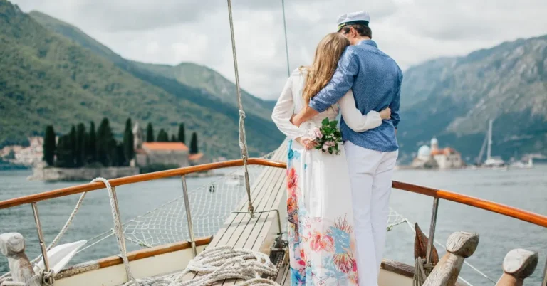 رحلات كروز بحرية