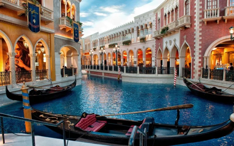 مدن ايطاليا السياحية