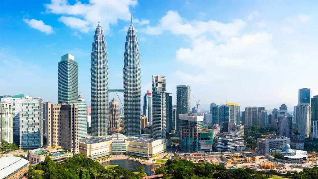 أفضل اماكن سياحية في كوالالمبور للعوائل: دليل شامل لرحلة ممتعة