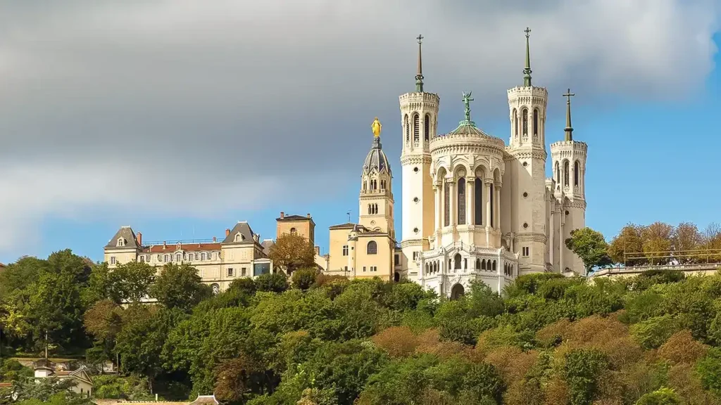 اجمل الاماكن السياحية في ليون