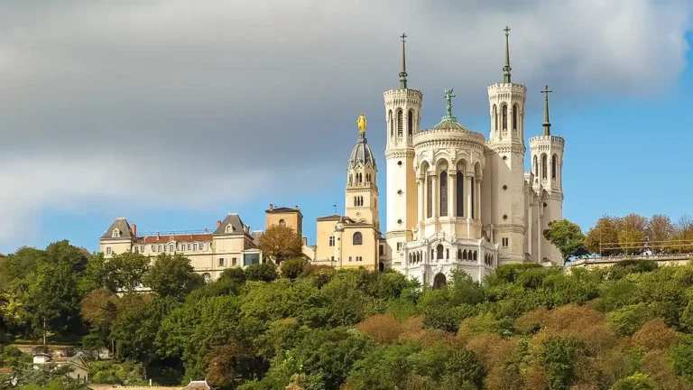 اجمل الاماكن السياحية في ليون