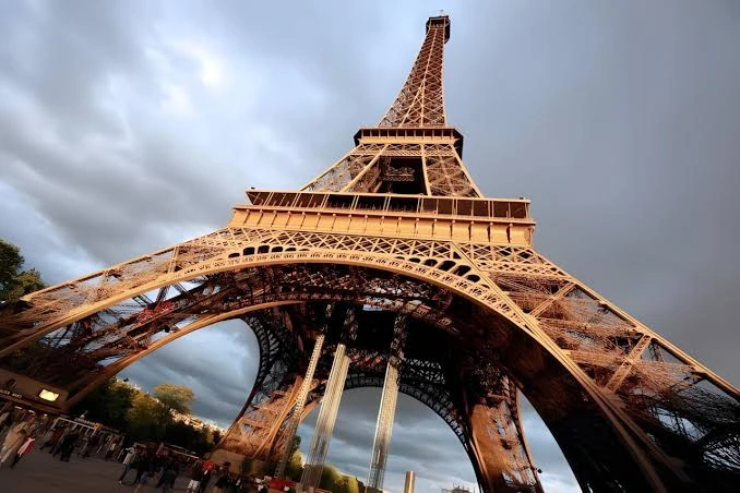 أجمل 10 أماكن سياحية في فرنسا باريس