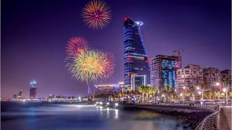 وين تكشخ وتحتفل؟ أجمل أماكن سياحية في السعودية لسهرات رأس السنة وعطلة نهاية العام